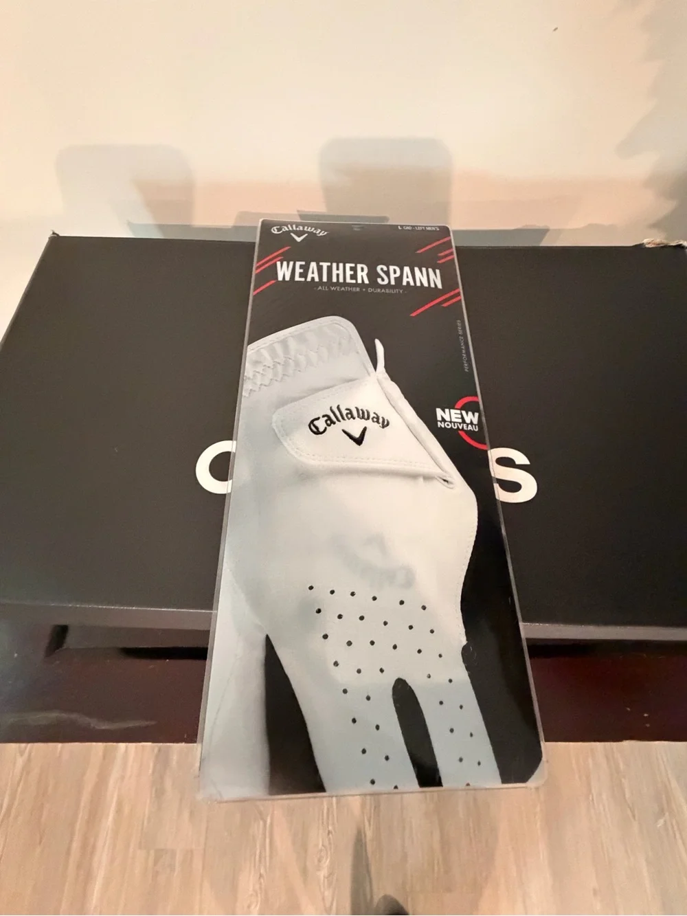 Callaway White and Black Golf Glove